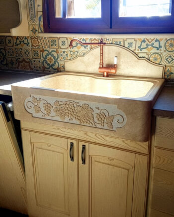 Stone sink mod. Don Matteo with splashback